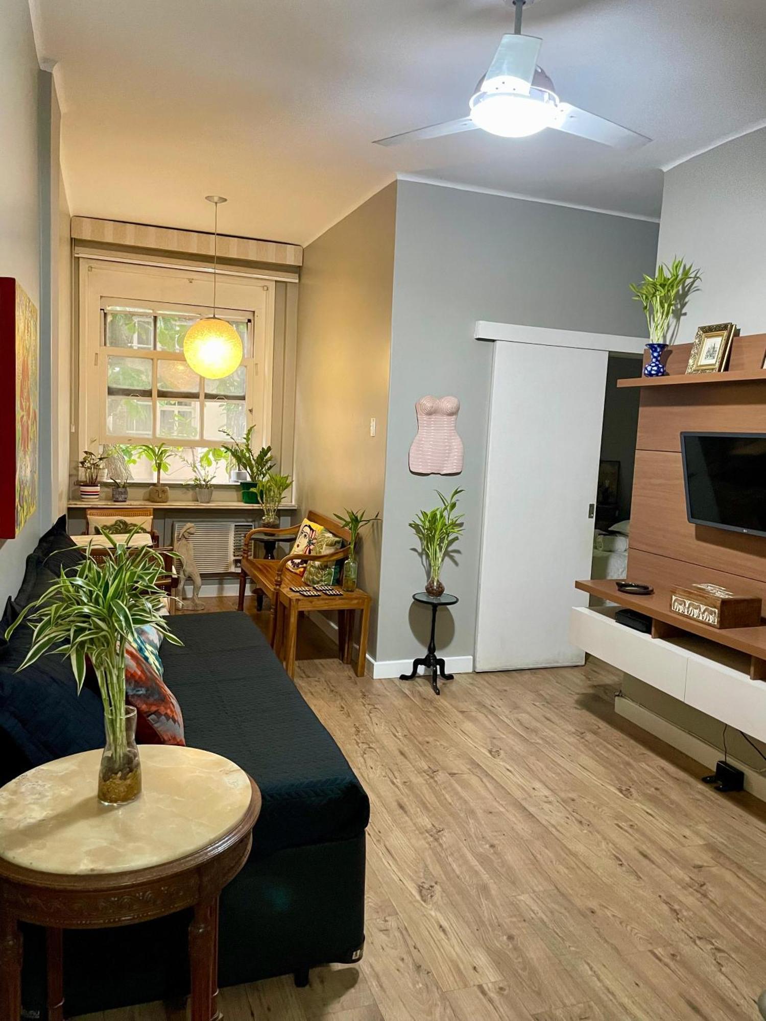 Apartamento Inteiro Em Copacabana *